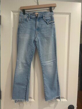 Mother Denim - The Insider Crop Step Fray - Light Wash - Size 27